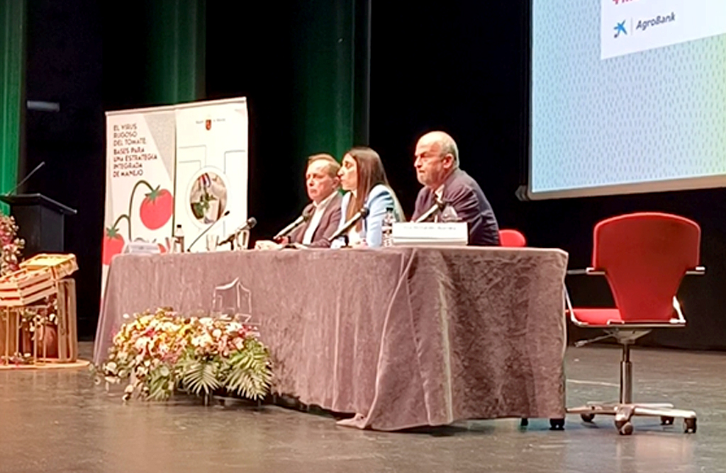 El Gobierno regional impulsa la lucha contra las plagas del tomate
